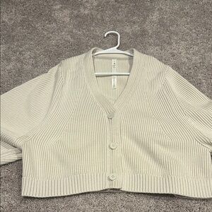 LULULEMON LONG SLEEVE COOLING BUTTON UP SWEATER
